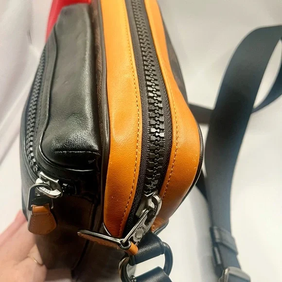 COACH **Unique** Men's Color Block Leather Travel Bag * Multi-Compartment. XLNT - Picture 5 of 12